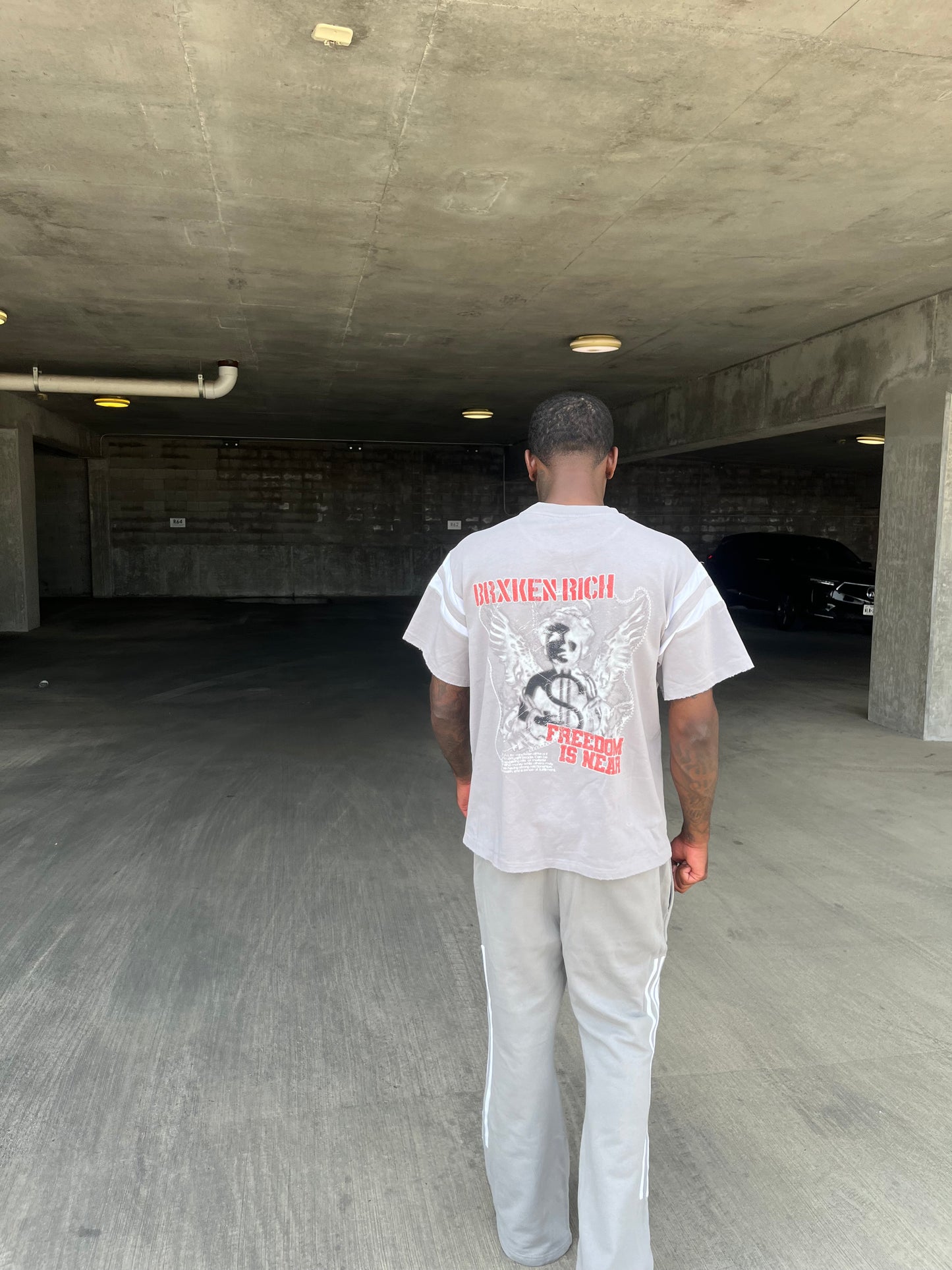 "Rich World" T-Shirt